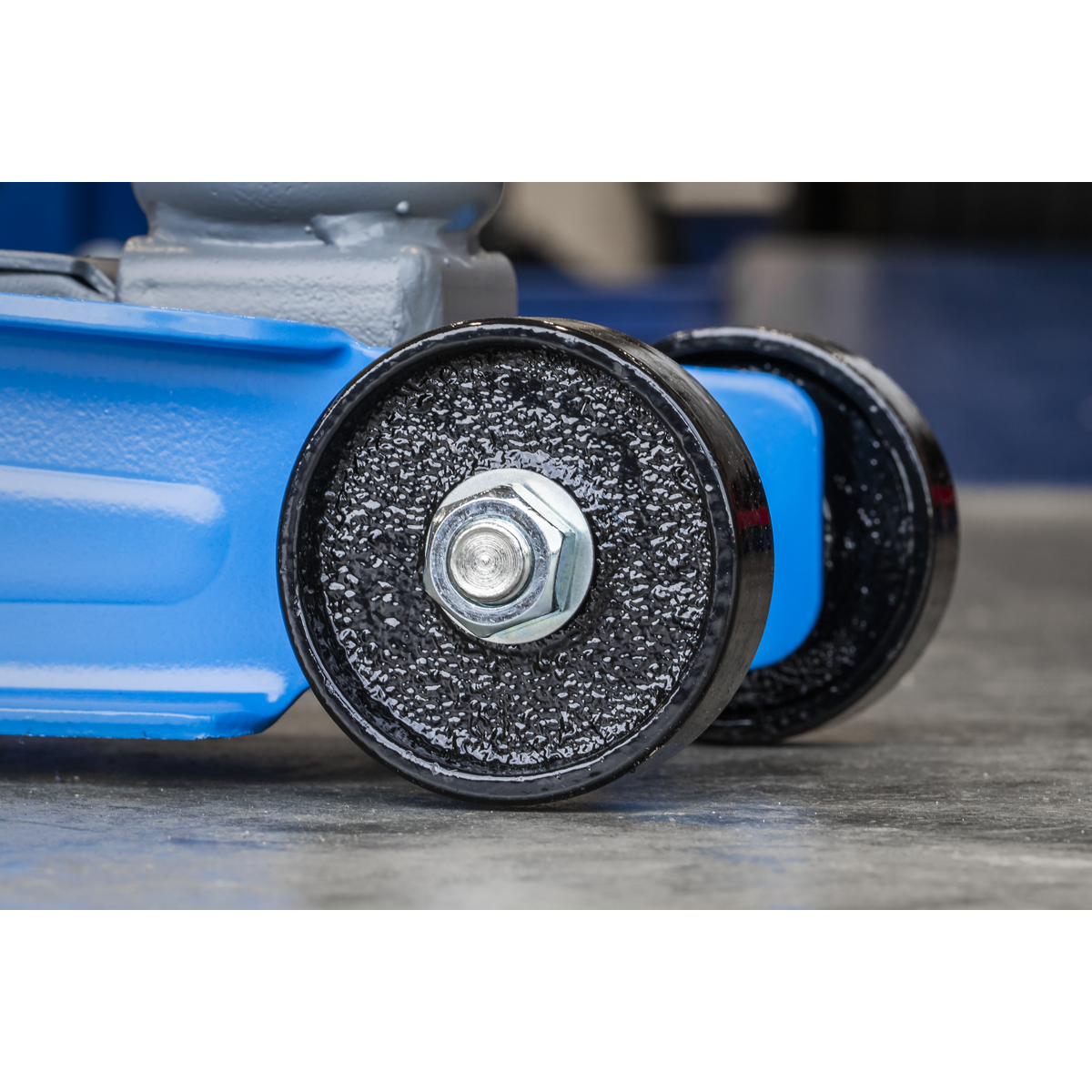 Low Profile Short Chassis Trolley Jack 2 Tonne - Blue 1020LEB