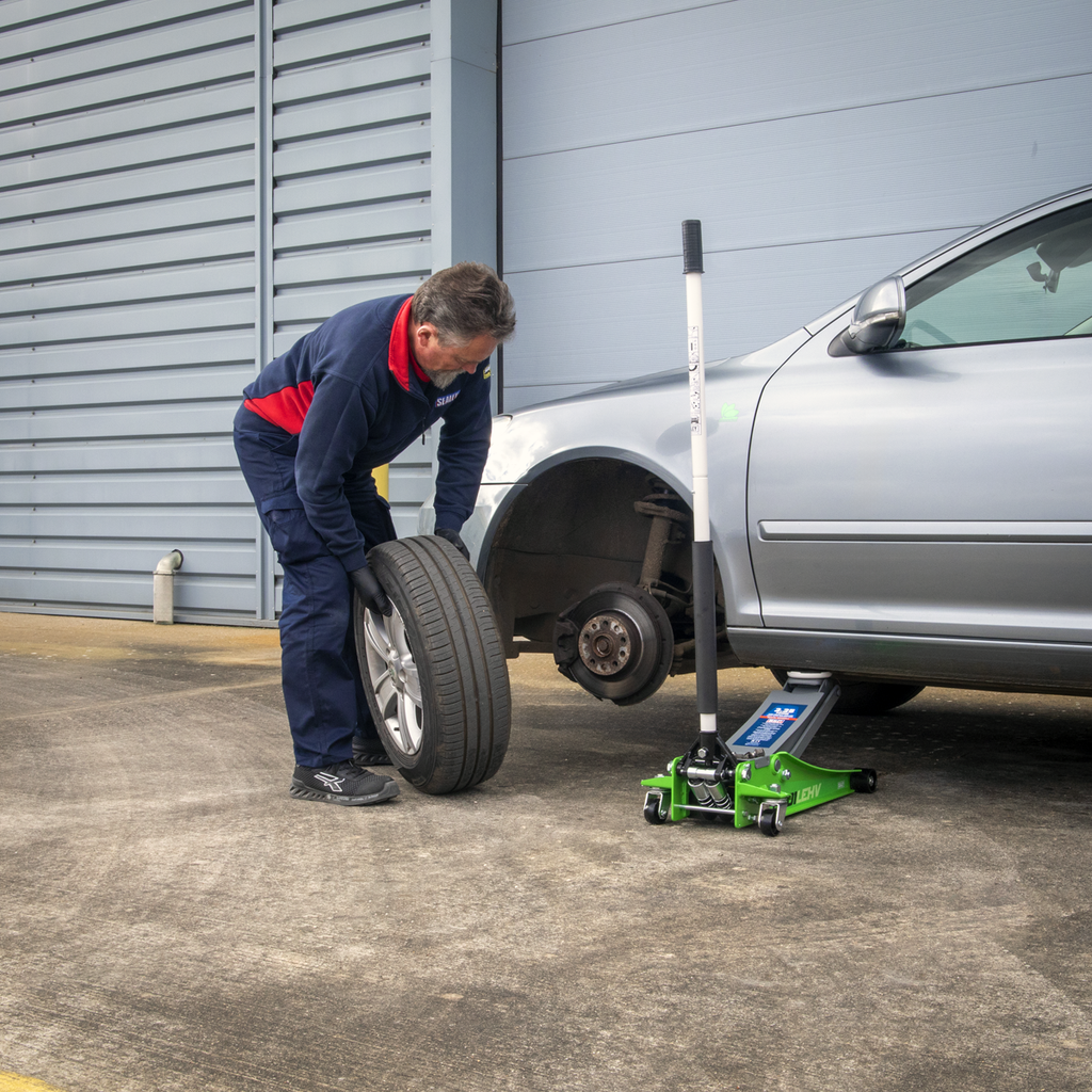 Low Profile Rocket Lift Trolley Jack 2.25 Tonne - Green 2001LEHV