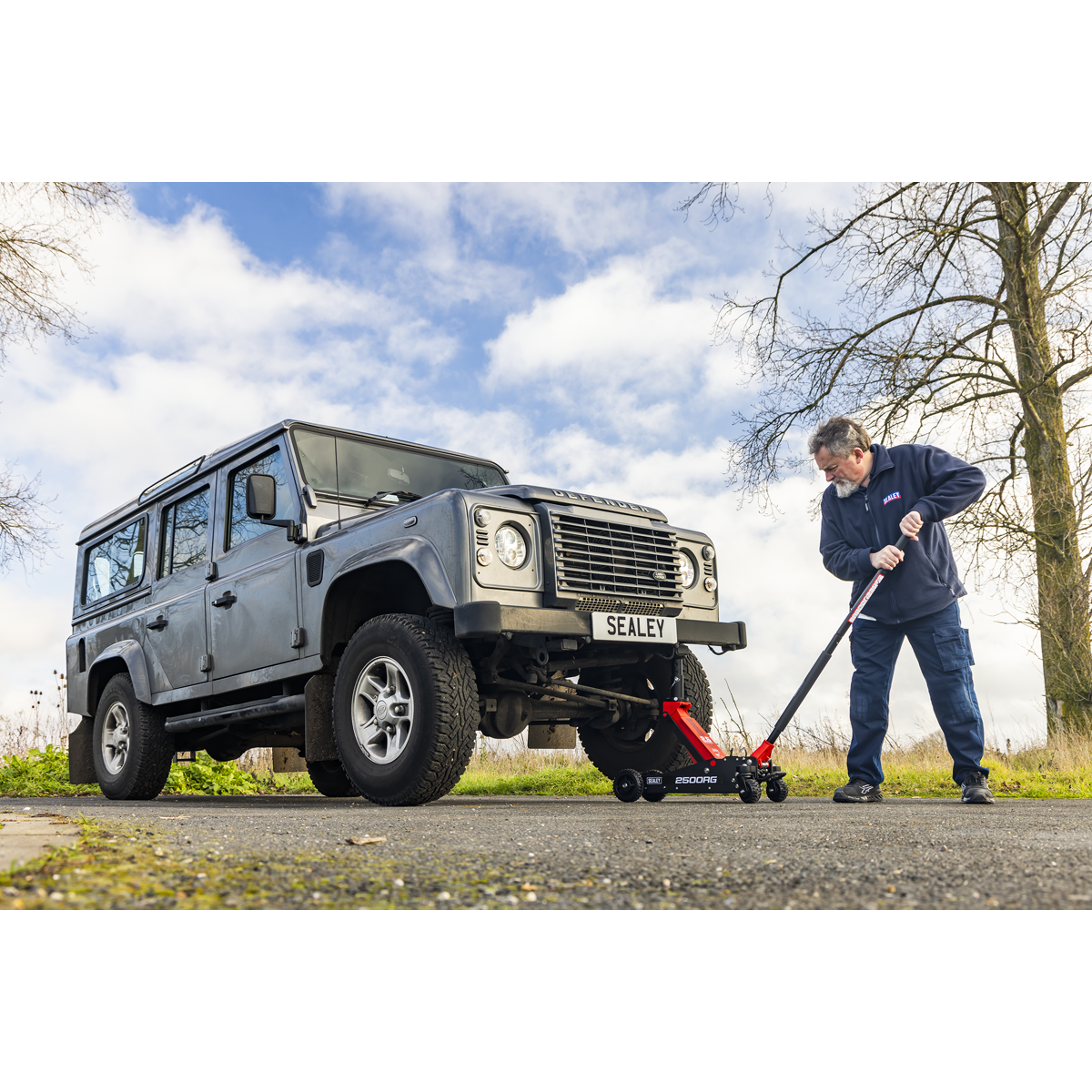 Big Wheel Hybrid Trolley Jack with Super Rocket Lift for Off-Road Vehicles, SUVs, Vans & 4x4s 2.5 Tonne 2500RG