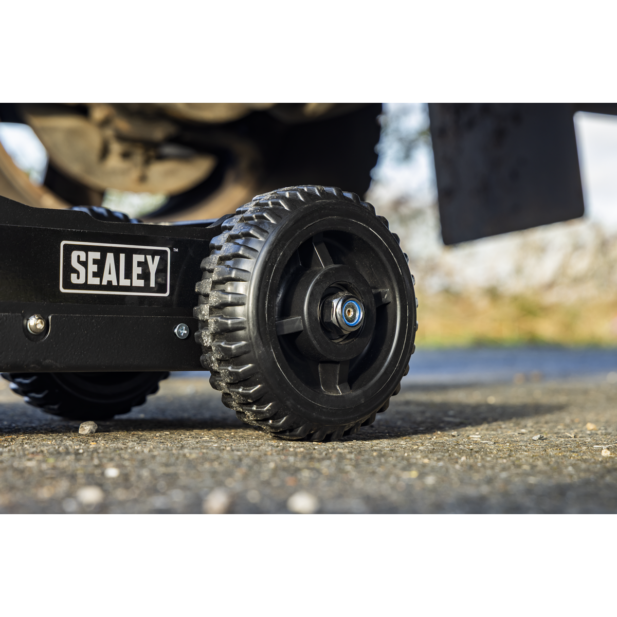 Big Wheel Hybrid Trolley Jack with Super Rocket Lift for Off-Road Vehicles, SUVs, Vans & 4x4s 2.5 Tonne 2500RG