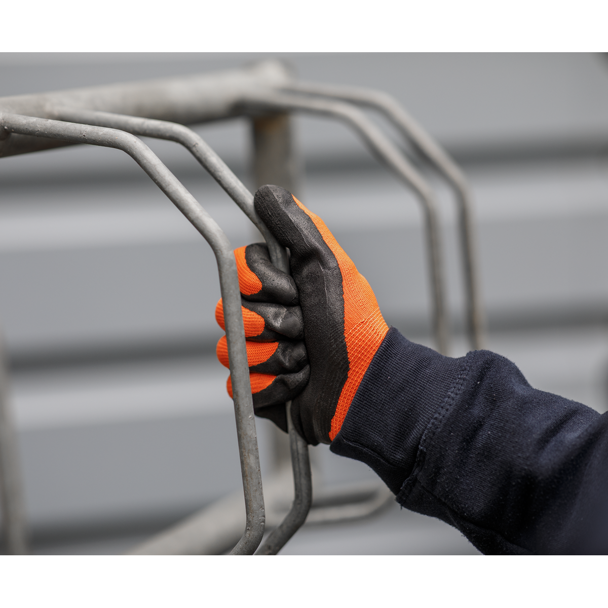 Foam Latex Gloves, Large - Pair 9140L