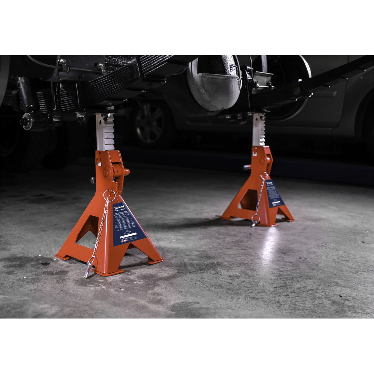 Auto Rise Ratchet Axle Stands (Pair) 3 Tonne Capacity per Stand AAS3000