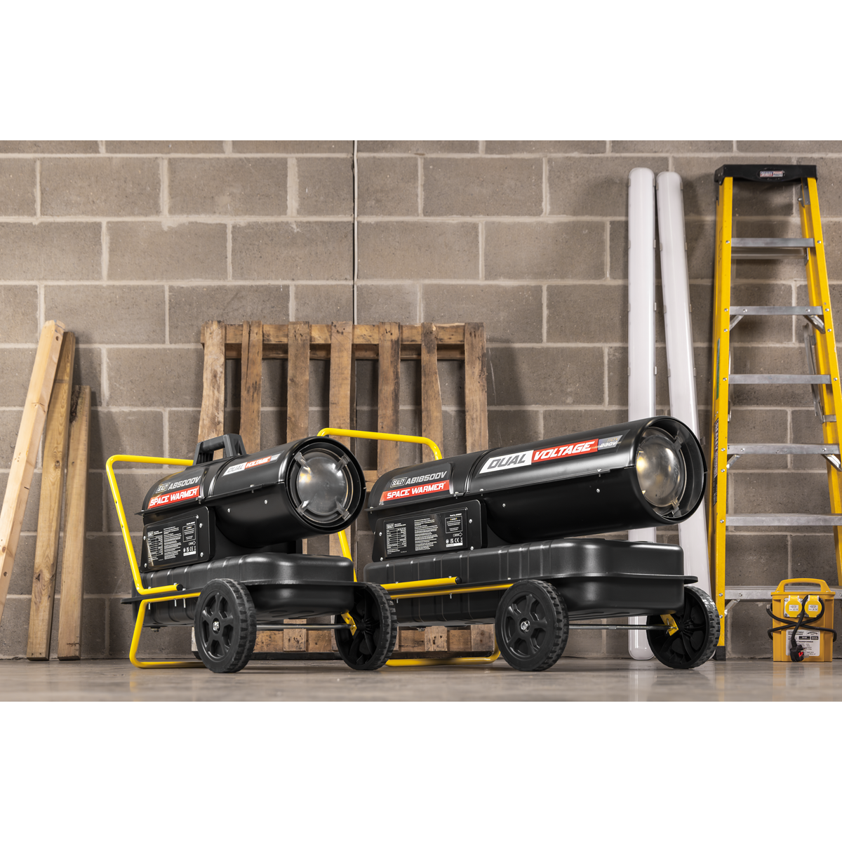 Dual Voltage Kerosene/Diesel Heater with Wheels 185,000Btu/hr(55kW) AB1850DV