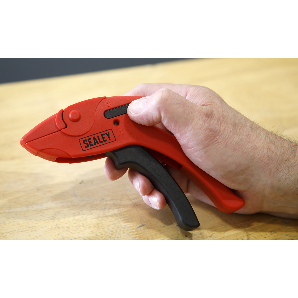 Automatic Pistol Grip Wire Stripping Tool AK2269