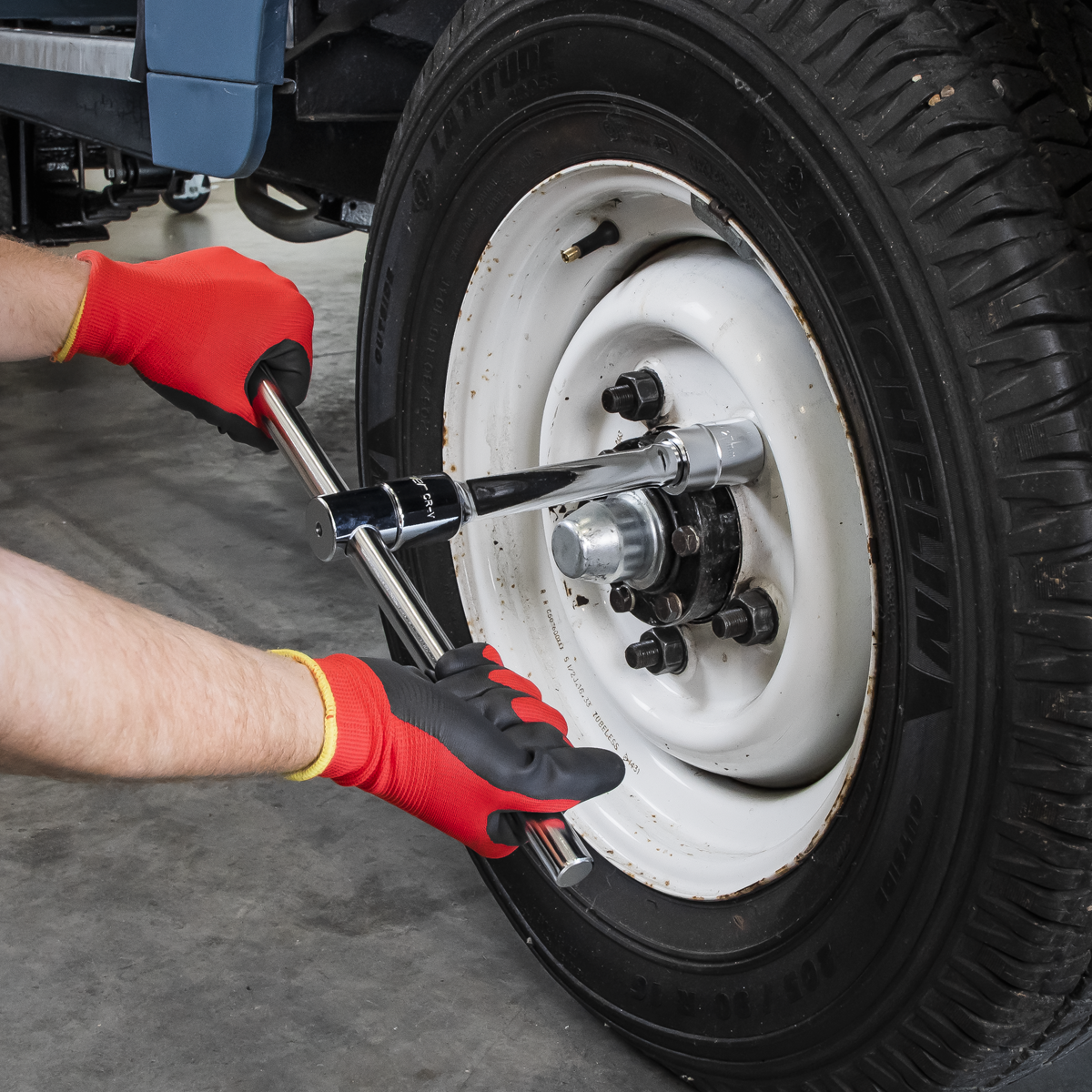 Metric/Imperial Socket Set 3/4"Sq Drive 12-point 26pc AK2584