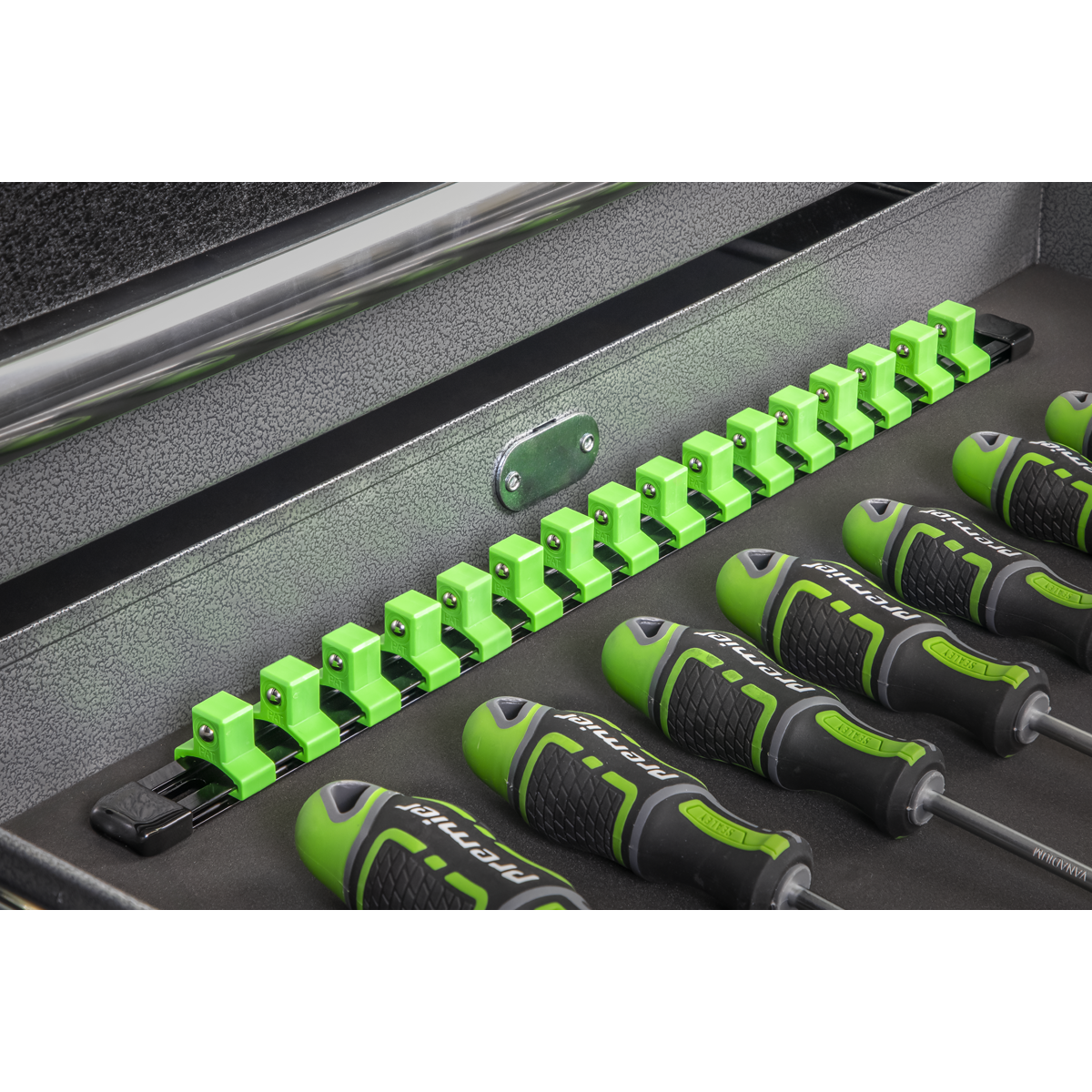 Socket Retaining Rail with 16 Clips 1/2"Sq Drive - Hi-Vis Green AK27054HV