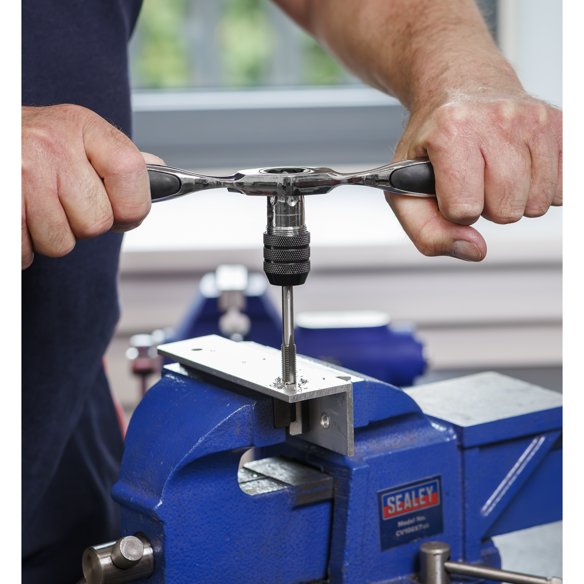 Bi-Directional Ratchet Tap & Die Holder Set 5pc AK3027