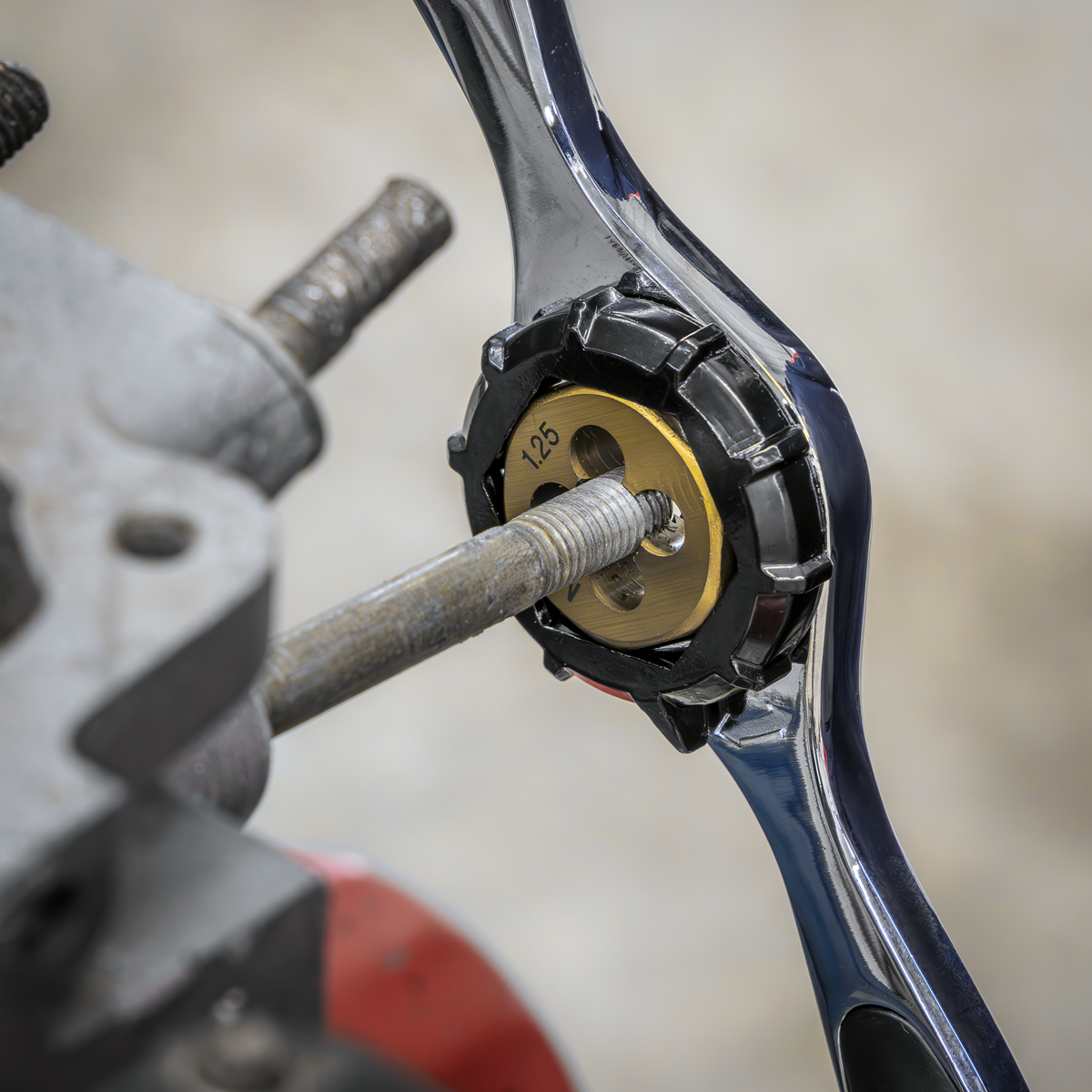 Metric & Imperial Titanium Coated Hexagonal Tap & Die Set 46pc AK3046