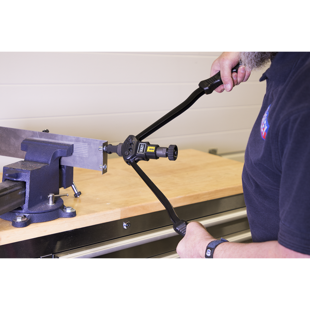 Long-Arm Threaded Nut Riveter AK3985