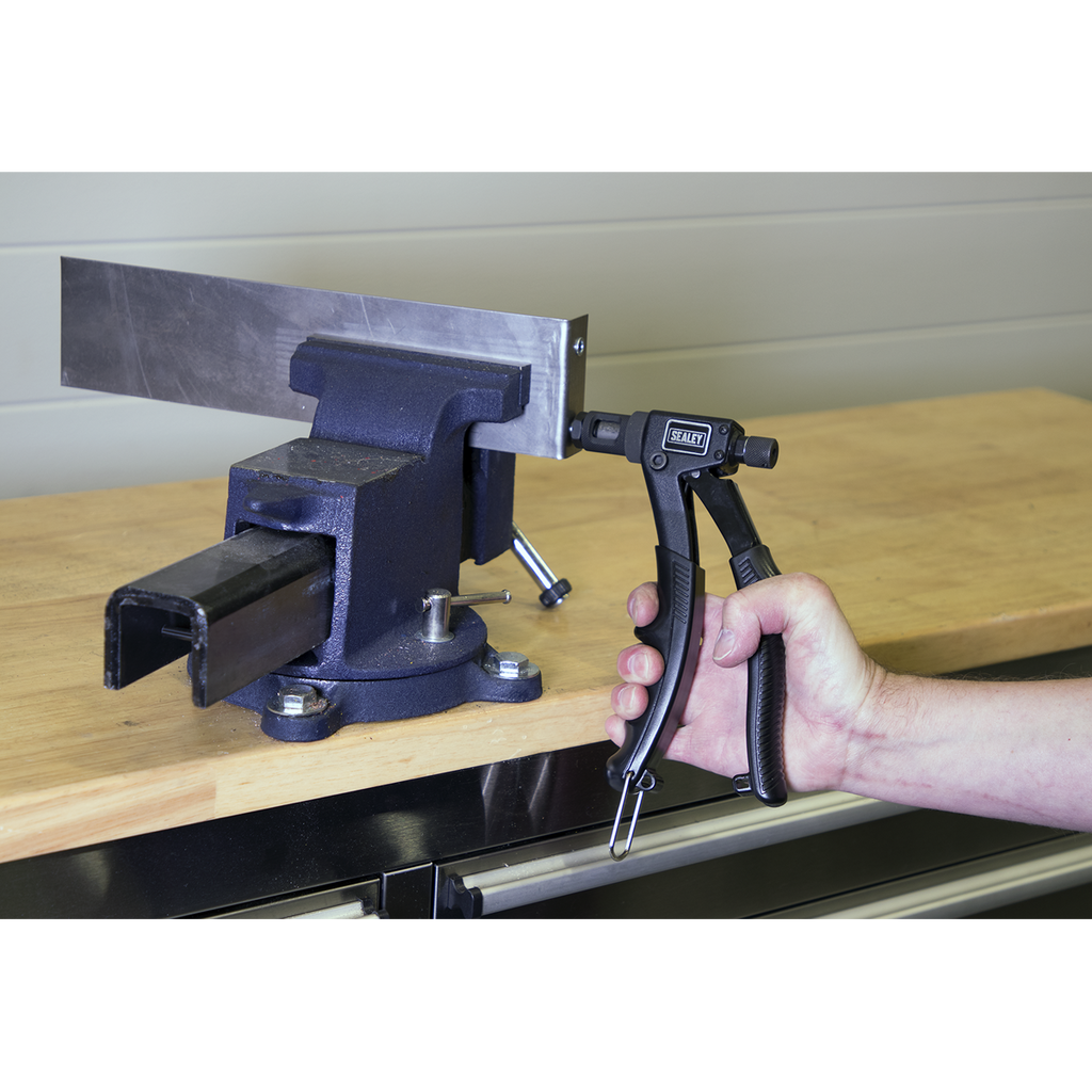 Threaded Nut Riveter AK3986