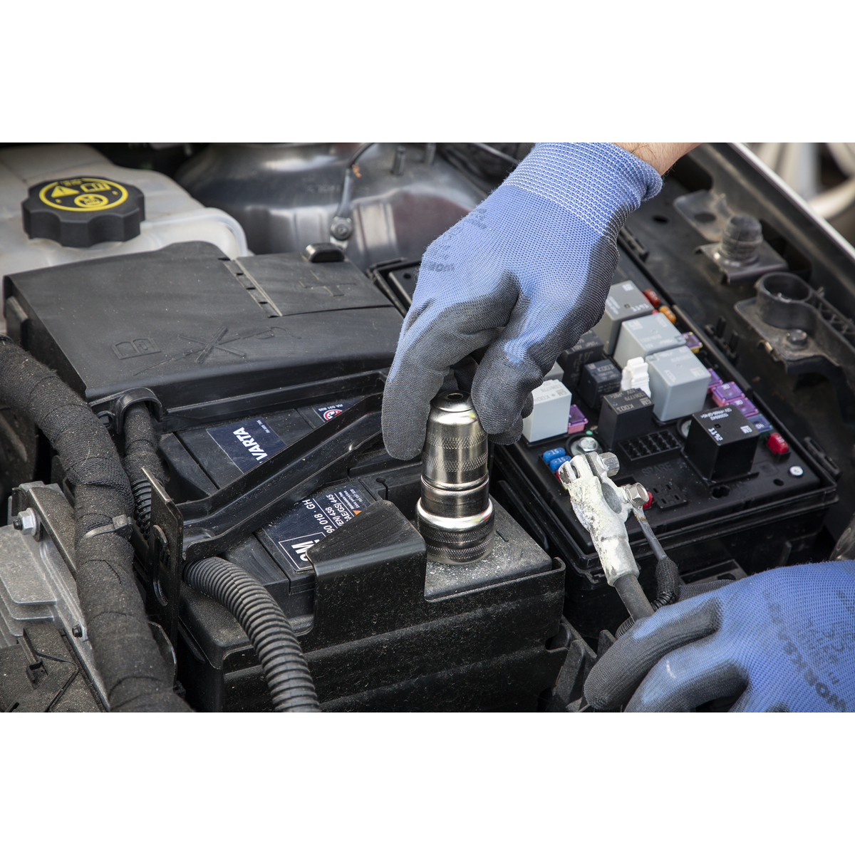 Battery Post & Terminal Cleaner AK417