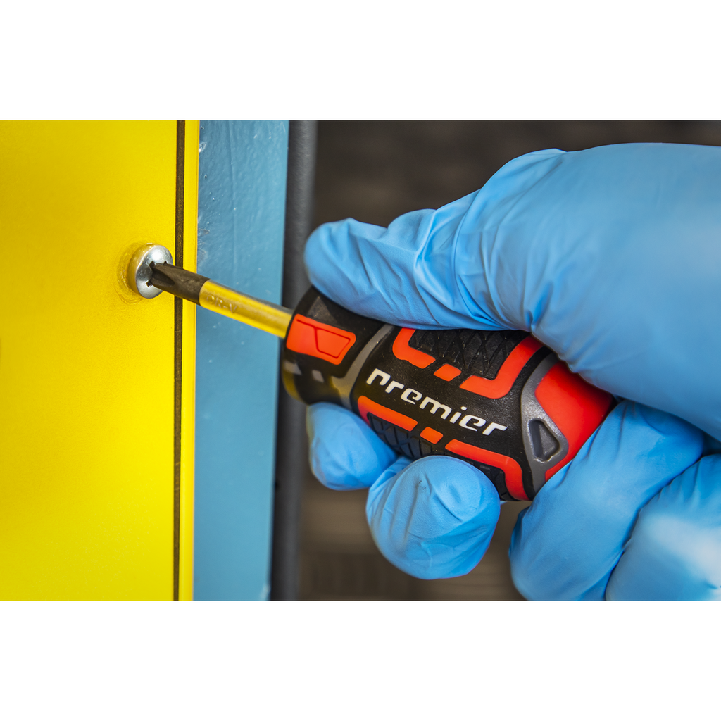 GripMAX® Screwdriver & Bit Set 33pc AK4370
