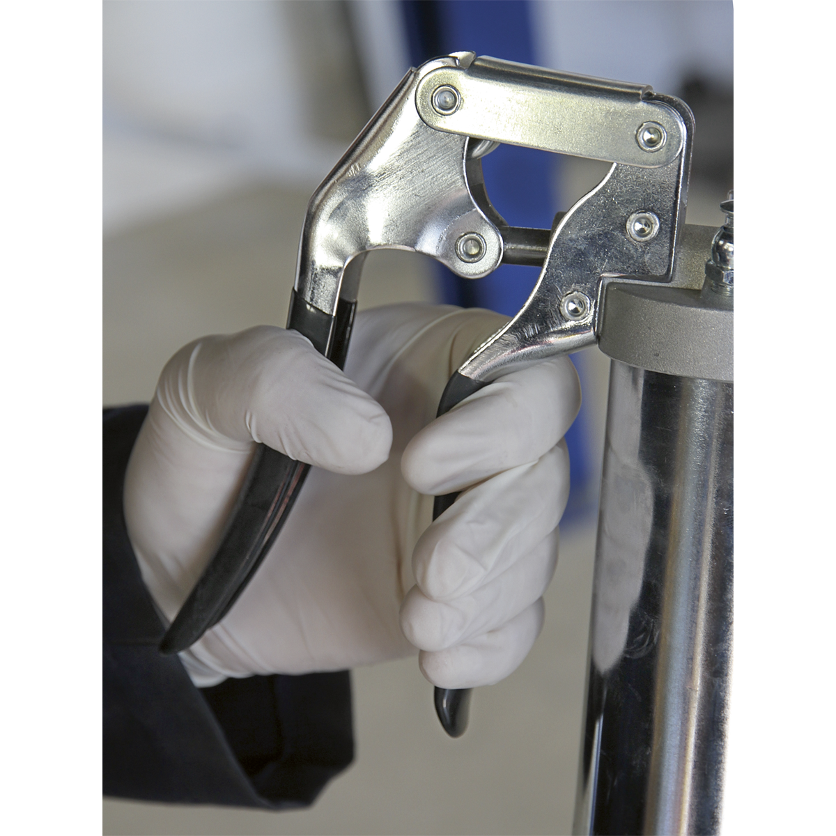 3-Way Fill Pistol Grip Grease Gun AK446