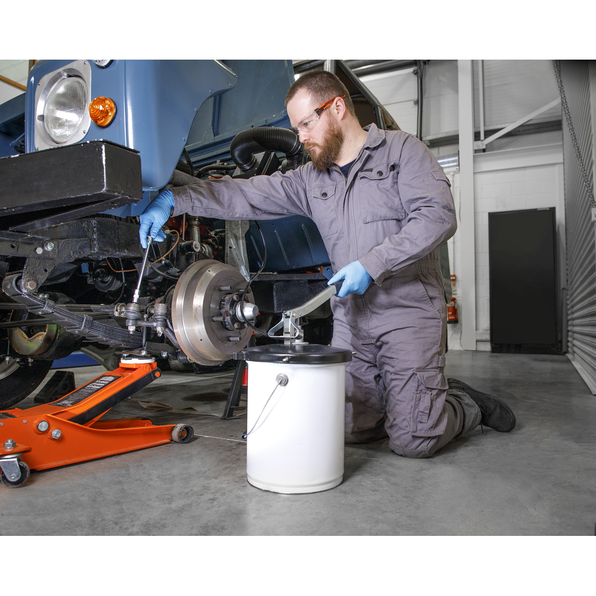 Extra-Heavy-Duty Grease Pump with Follower Plate 12.5kg AK455