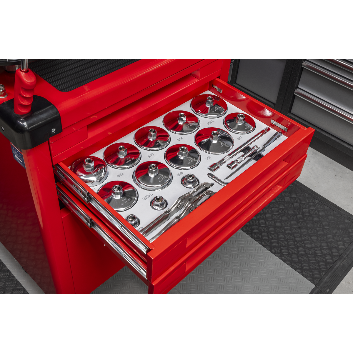 Mobile Multifunction Oil Station with 61pc Tool Set AK470DX