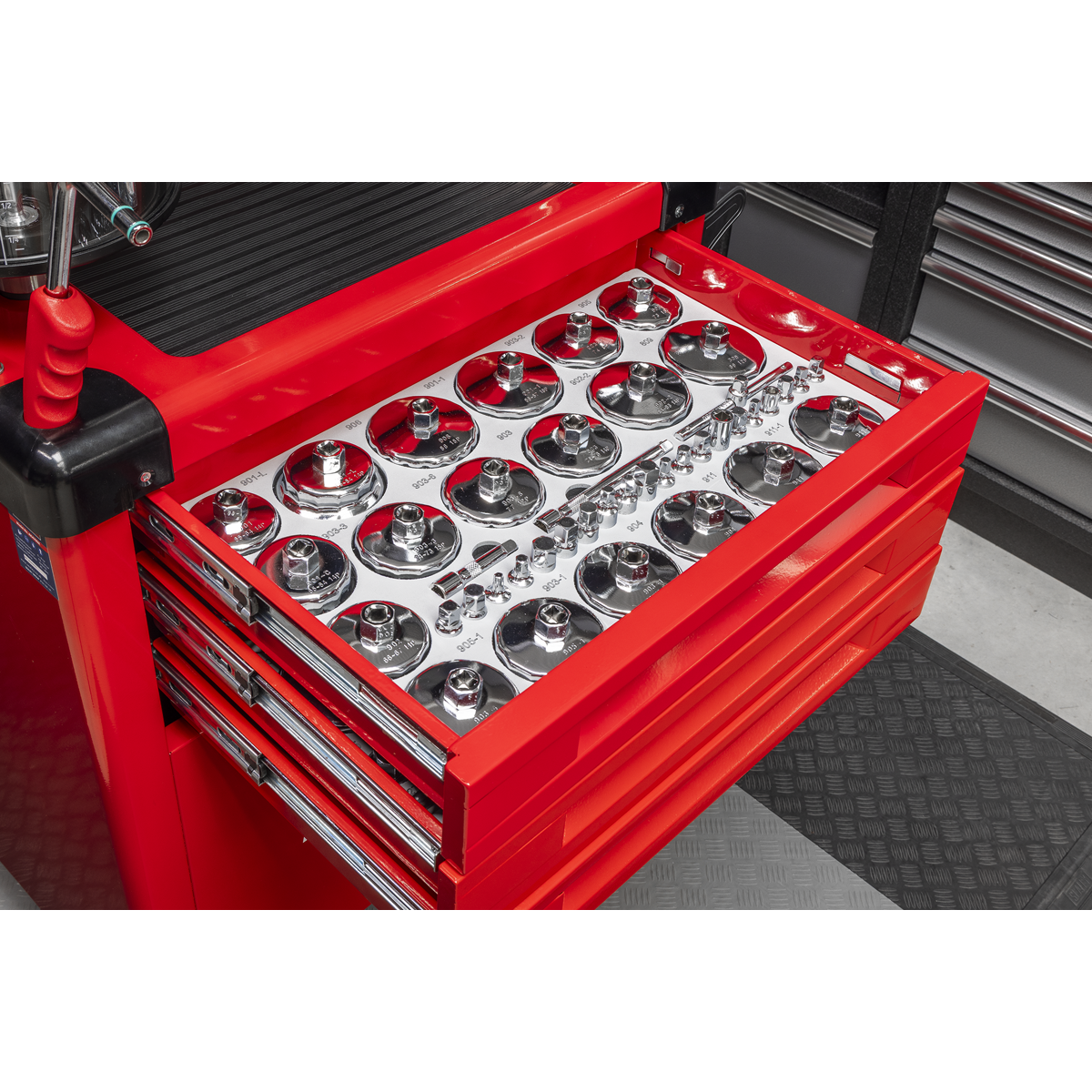 Mobile Multifunction Oil Station with 61pc Tool Set AK470DX