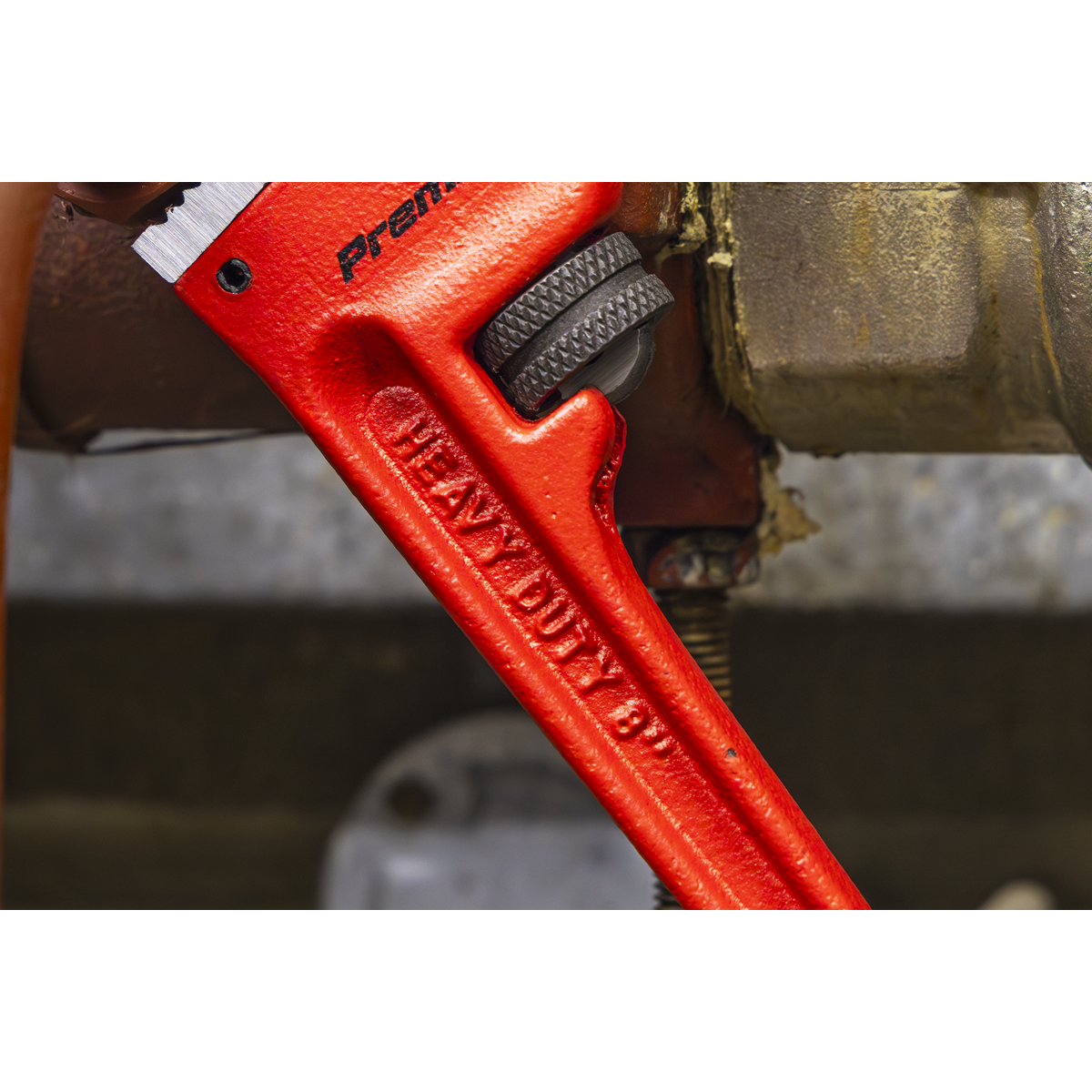 Cast Steel Pipe Wrench European Pattern 200mm AK5101