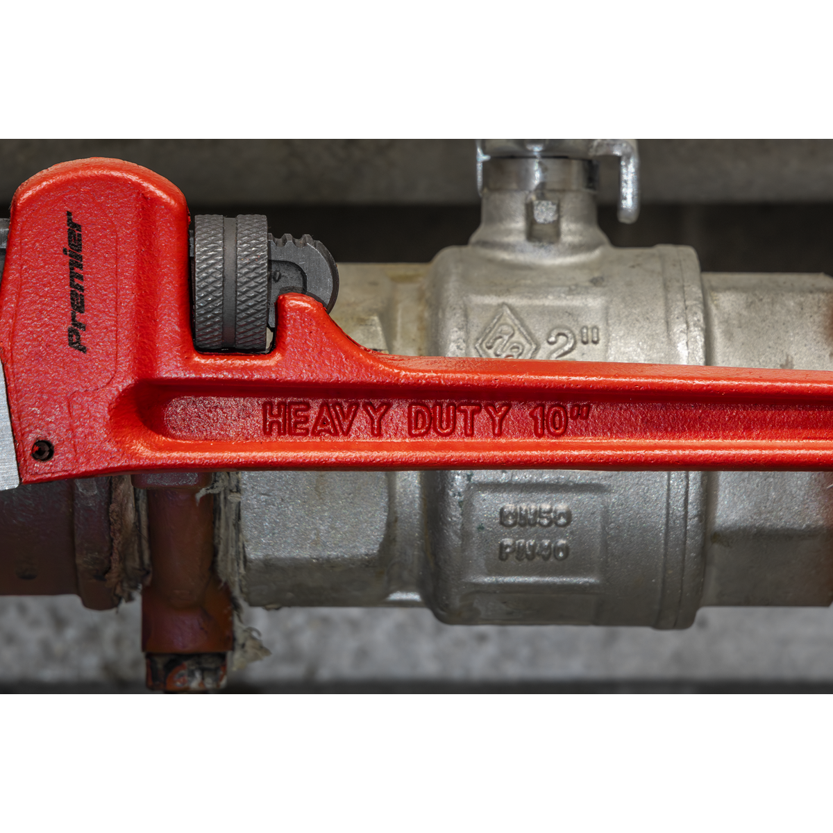 Cast Steel Pipe Wrench European Pattern 250mm AK5102