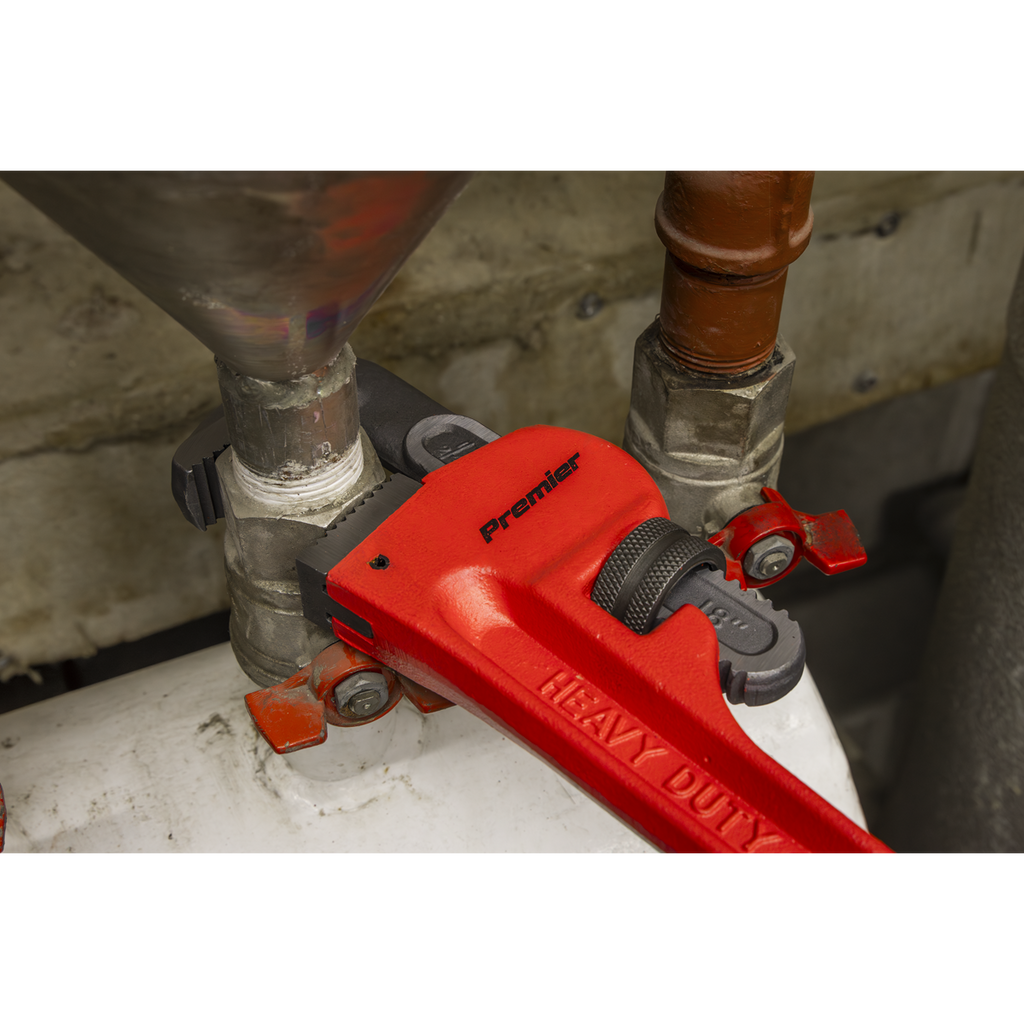 Cast Steel Pipe Wrench European Pattern 450mm AK5105