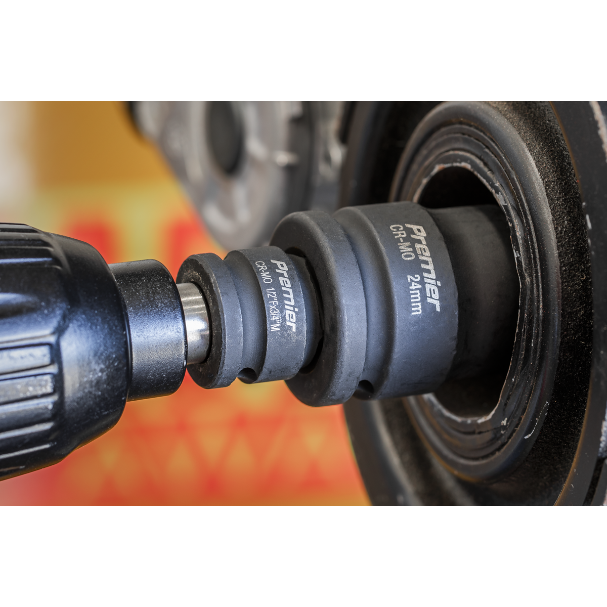 Impact Adaptor 1/2"Sq Drive Female - 3/4"Sq Drive Male AK5402