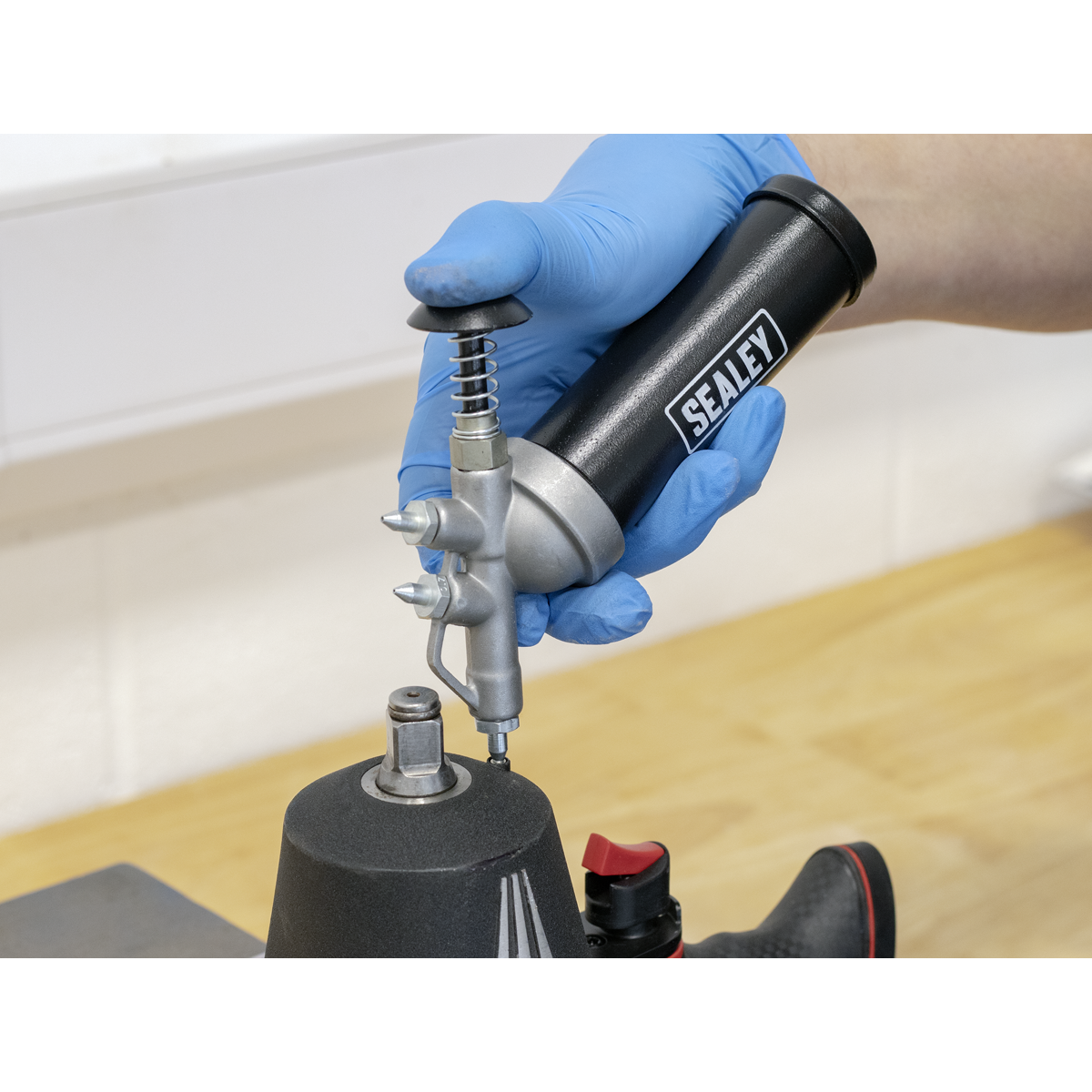 Push Type Mini Grease Gun AK55