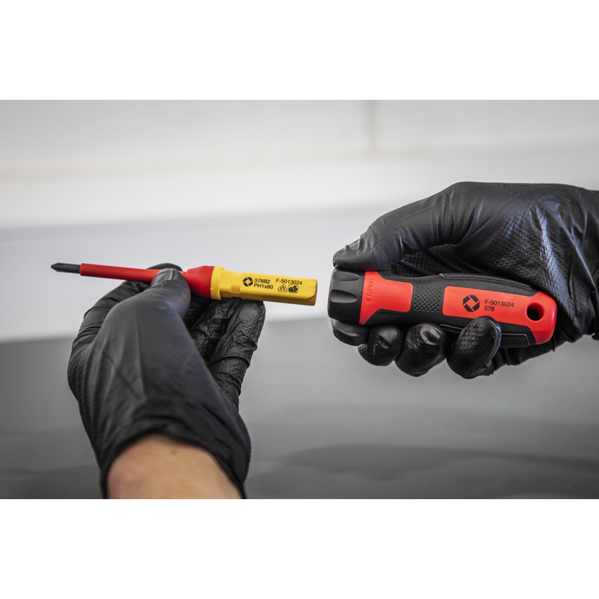 Interchangeable Screwdriver Set 8pc - VDE Approved AK61280