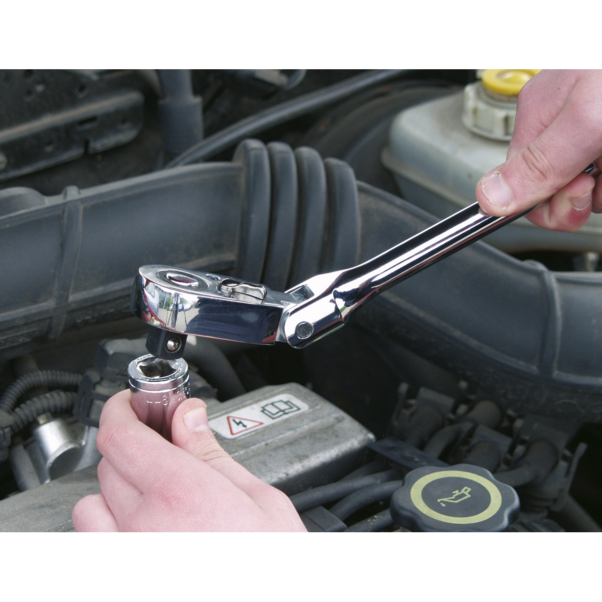Pear-Head Ratchet Wrench with Flexi-Head & Flip Reverse 3/8"Sq Drive 300mm AK661F