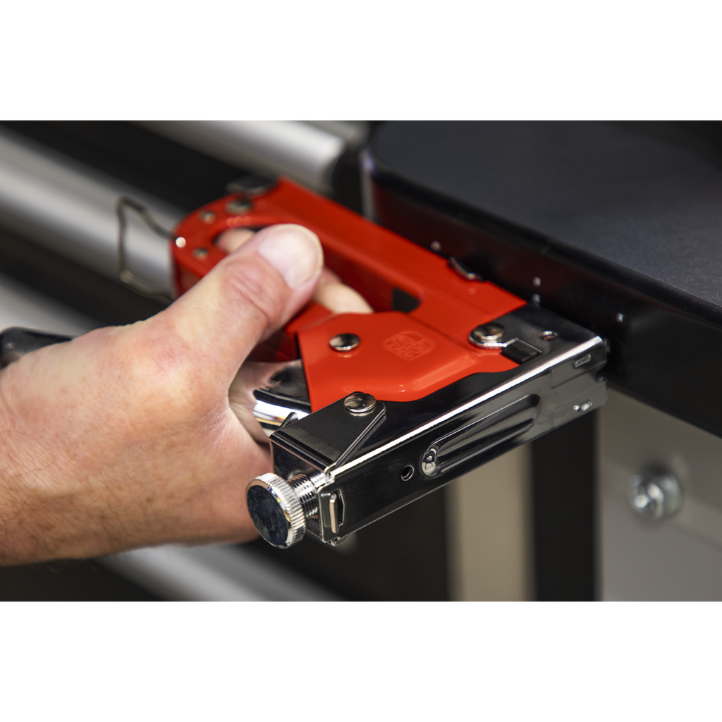 Heavy-Duty Staple & Brad Nail Gun AK7061