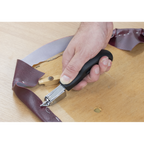 Heavy-Duty Staple Remover AK707