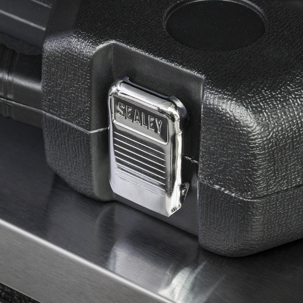 Mechanic's Tool Kit 100pc AK7400