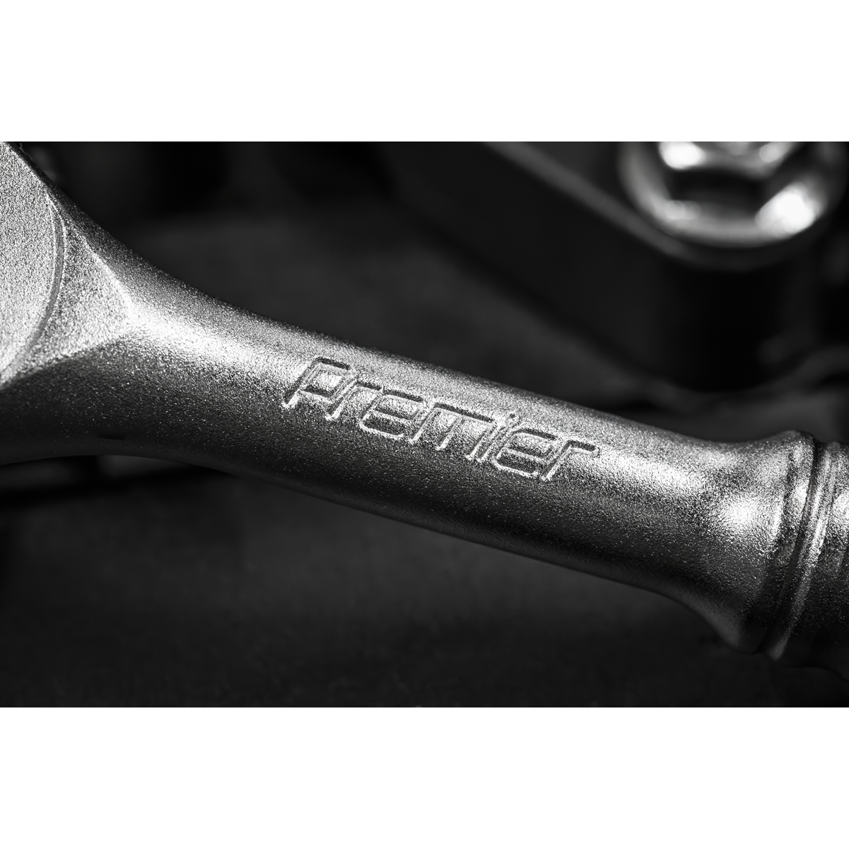 Ratchet Wrench with Flip Reverse 1/4"Sq Drive 90-Tooth AK7930