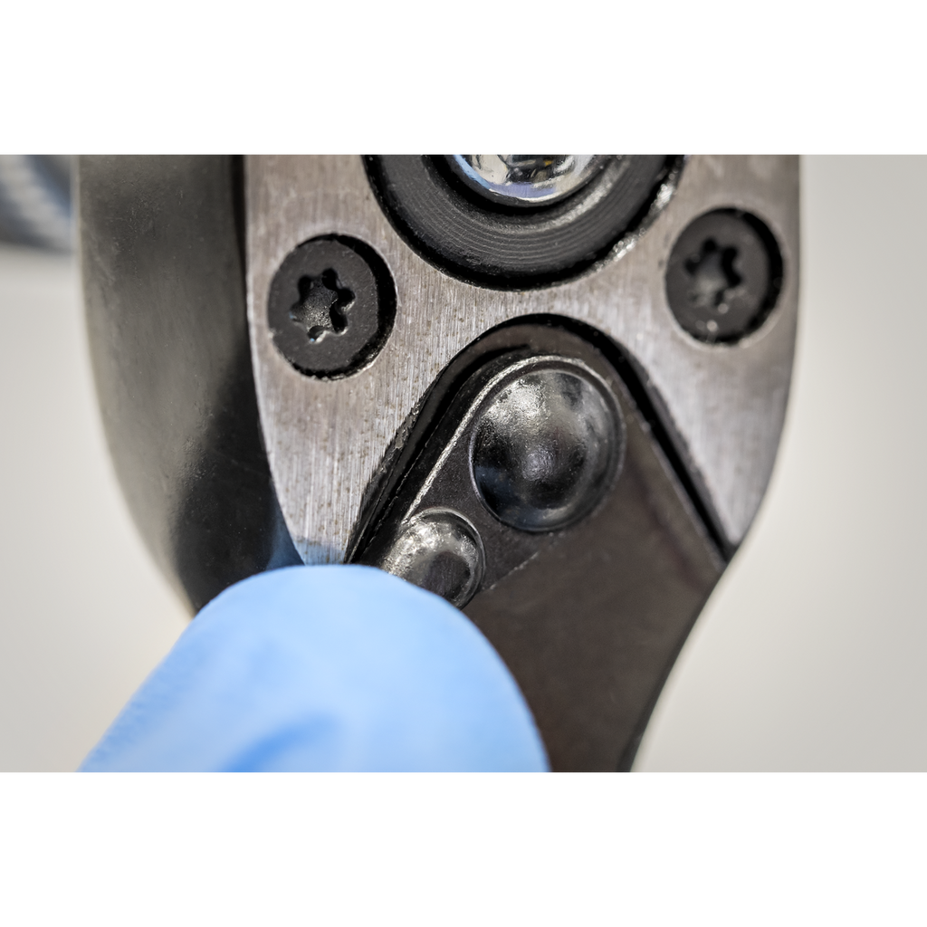 Ratchet Wrench 1/4"Sq Drive AK7997