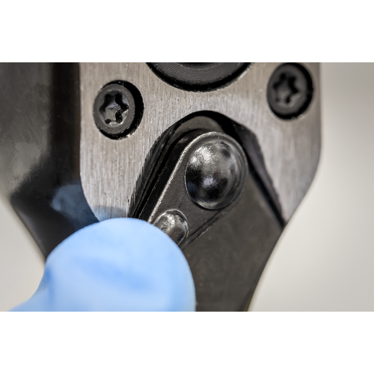 Ratchet Wrench 3/8"Sq Drive AK7998