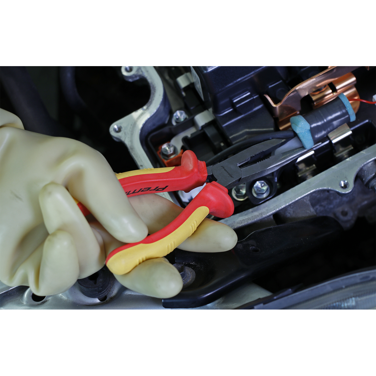 Long Nose Pliers 200mm - VDE Approved AK83457