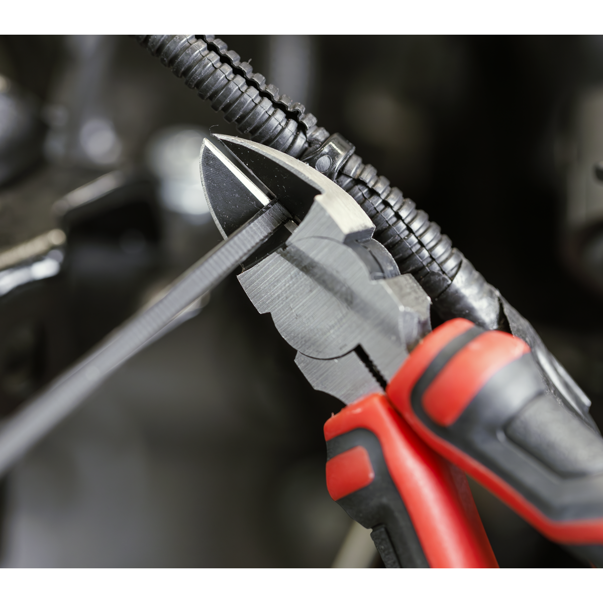 Flush Cut Pliers 125mm AK8382
