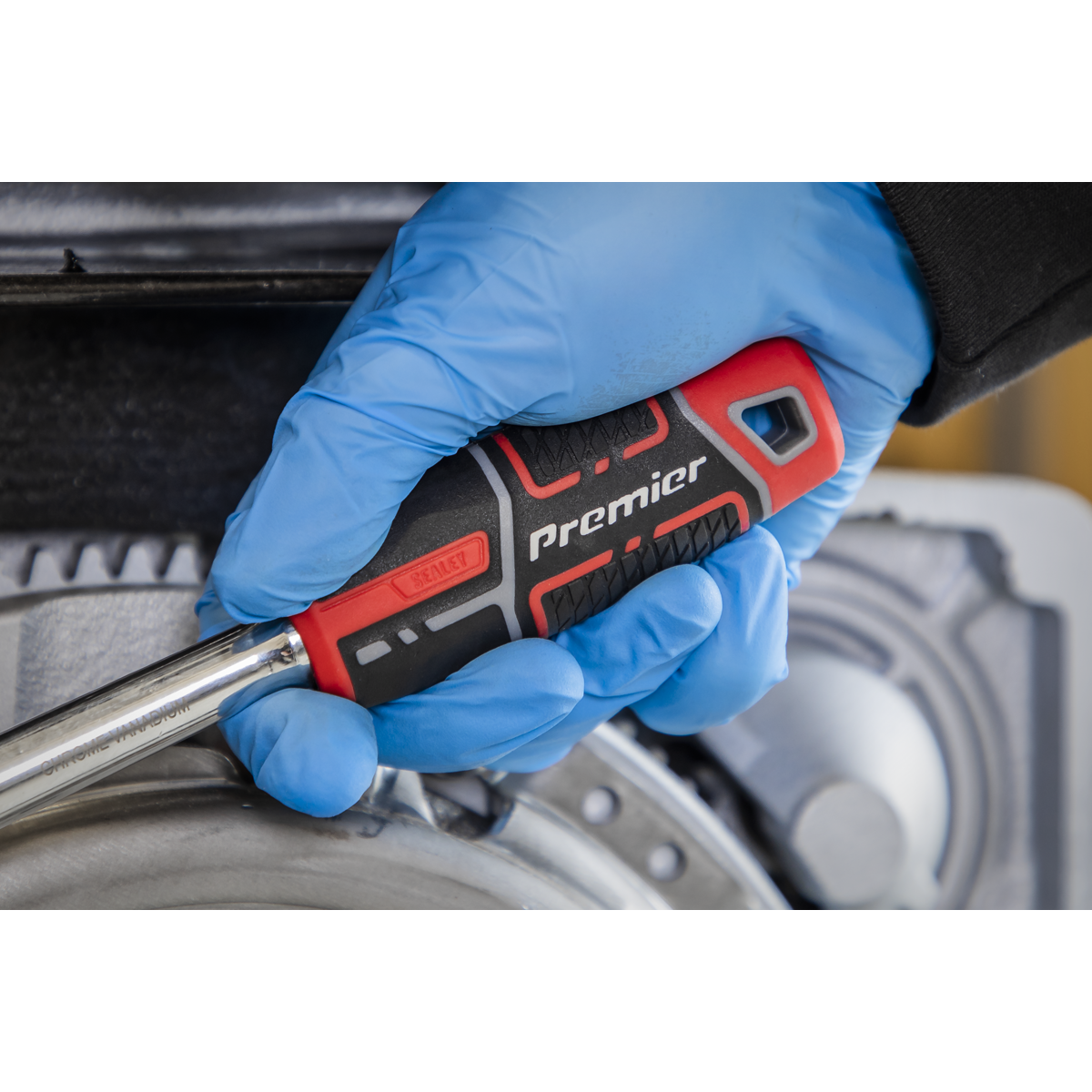 Ratchet Wrench with Flip Reverse 3/8"Sq Drive AK8935