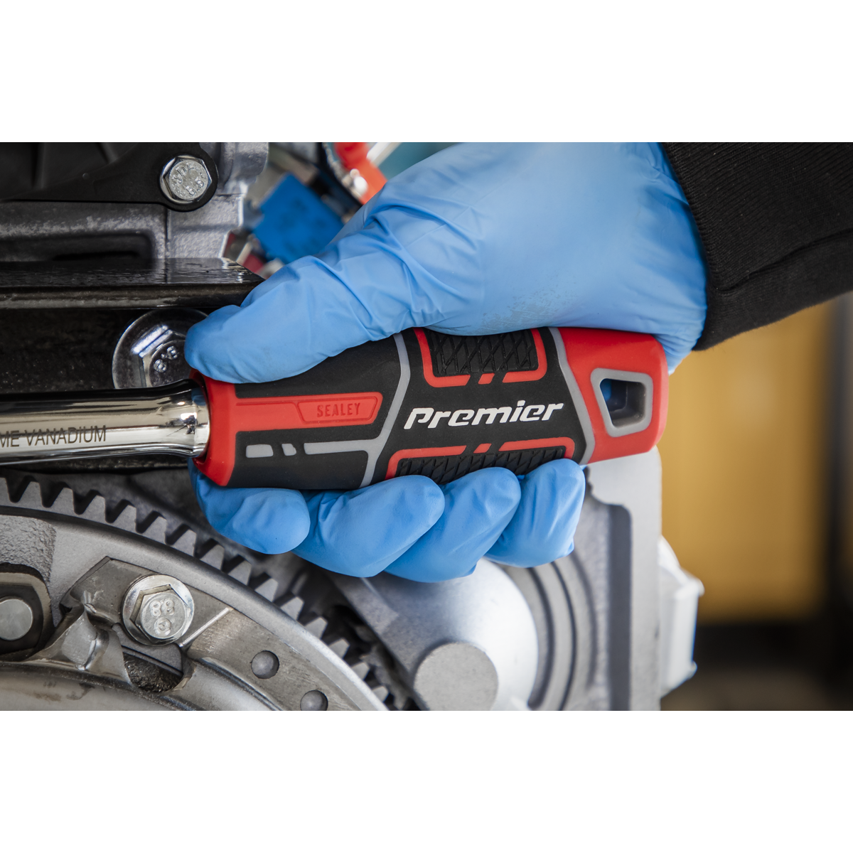 Ratchet Wrench with Flip Reverse 1/2"Sq Drive AK8936