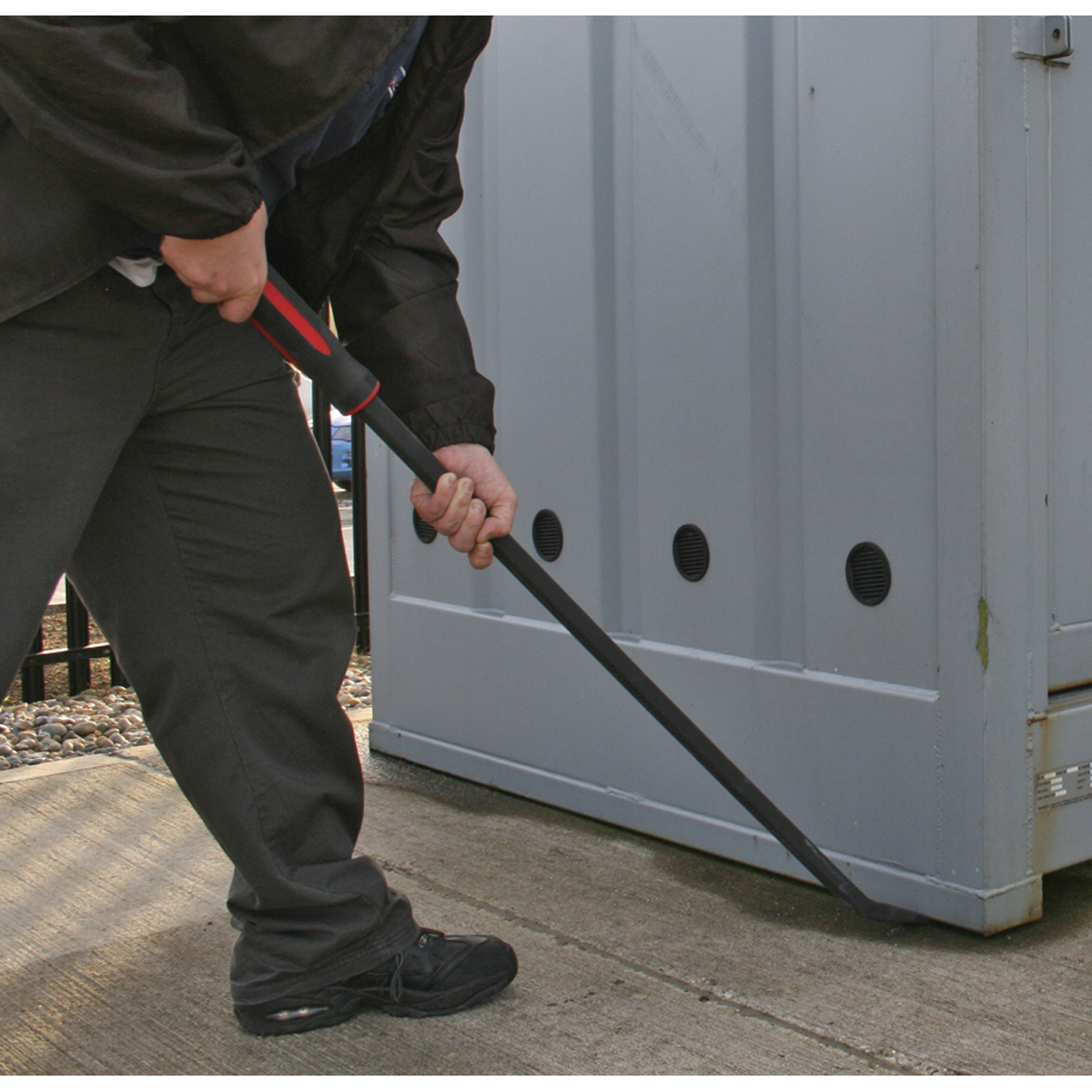 Heavy-Duty 45° Pry Bar with Hammer Cap 1220mm AK9134