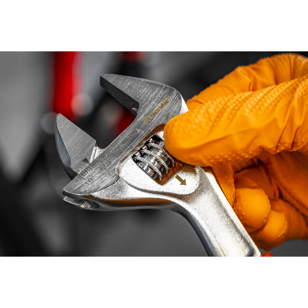 Quick-Action Adjustable Wrench 200mm AK9570