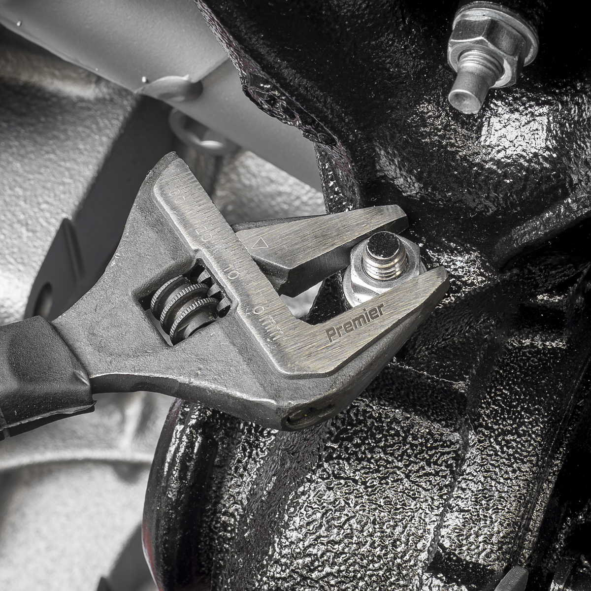 Adjustable Wide Jaw Wrench 200mm AK9574