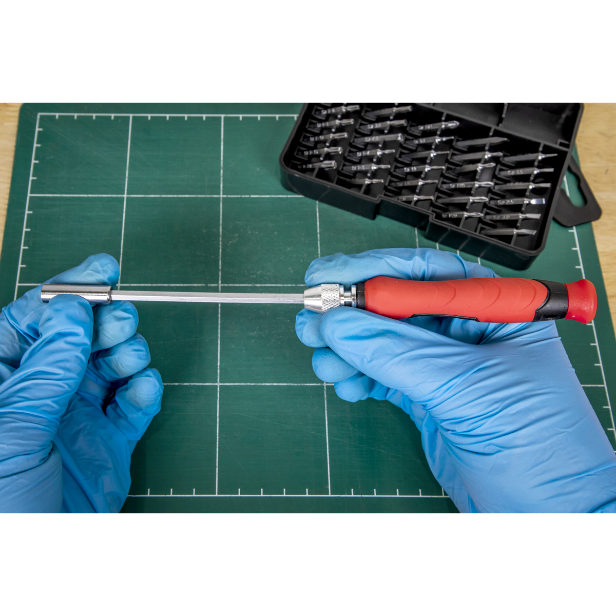 Precision Bit Screwdriver Set 32pc AK97328