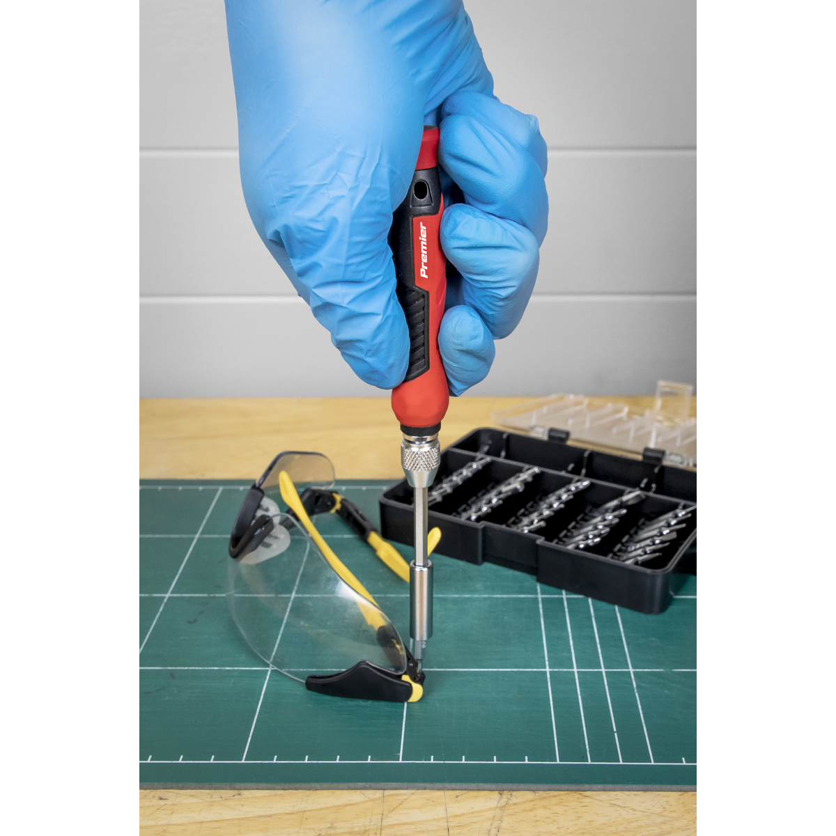 Precision Bit Screwdriver Set 32pc AK97328
