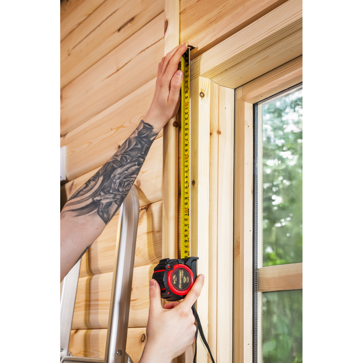 Metric/Imperial Tape Measure Extra-Wide Blade 5m(16ft) x 32mm AK9850