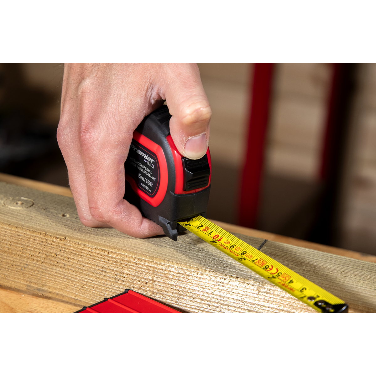 Metric/Imperial Rubber Tape Measure 5m(16ft) x 19mm - Display Box of 12 AK98912