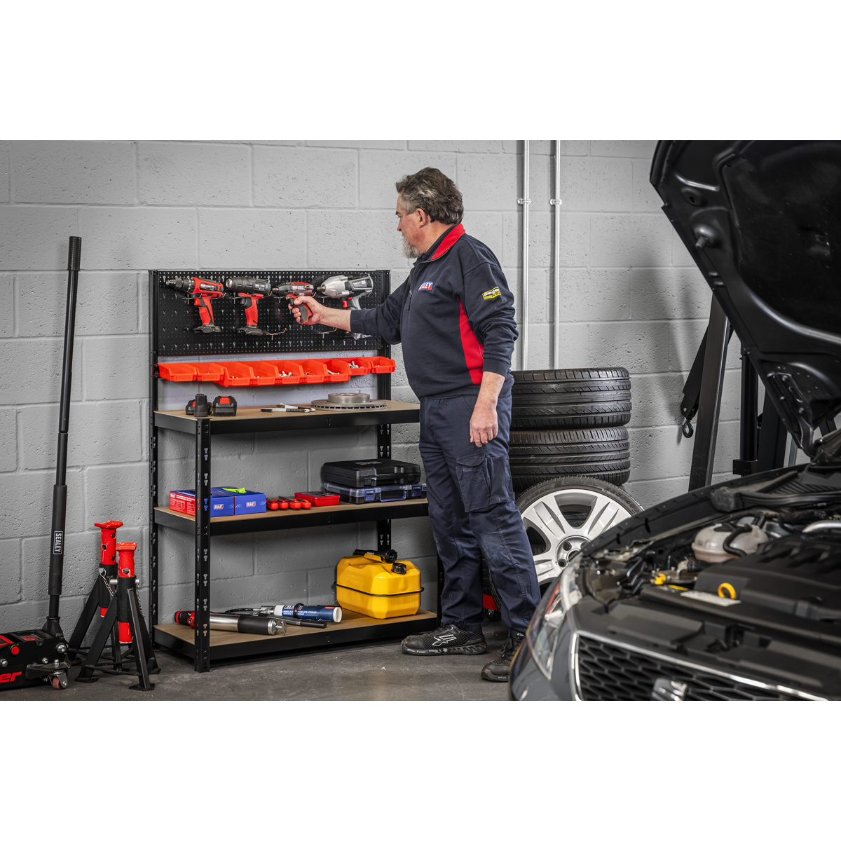 Steel Workbench with Pegboard 1m AP12601