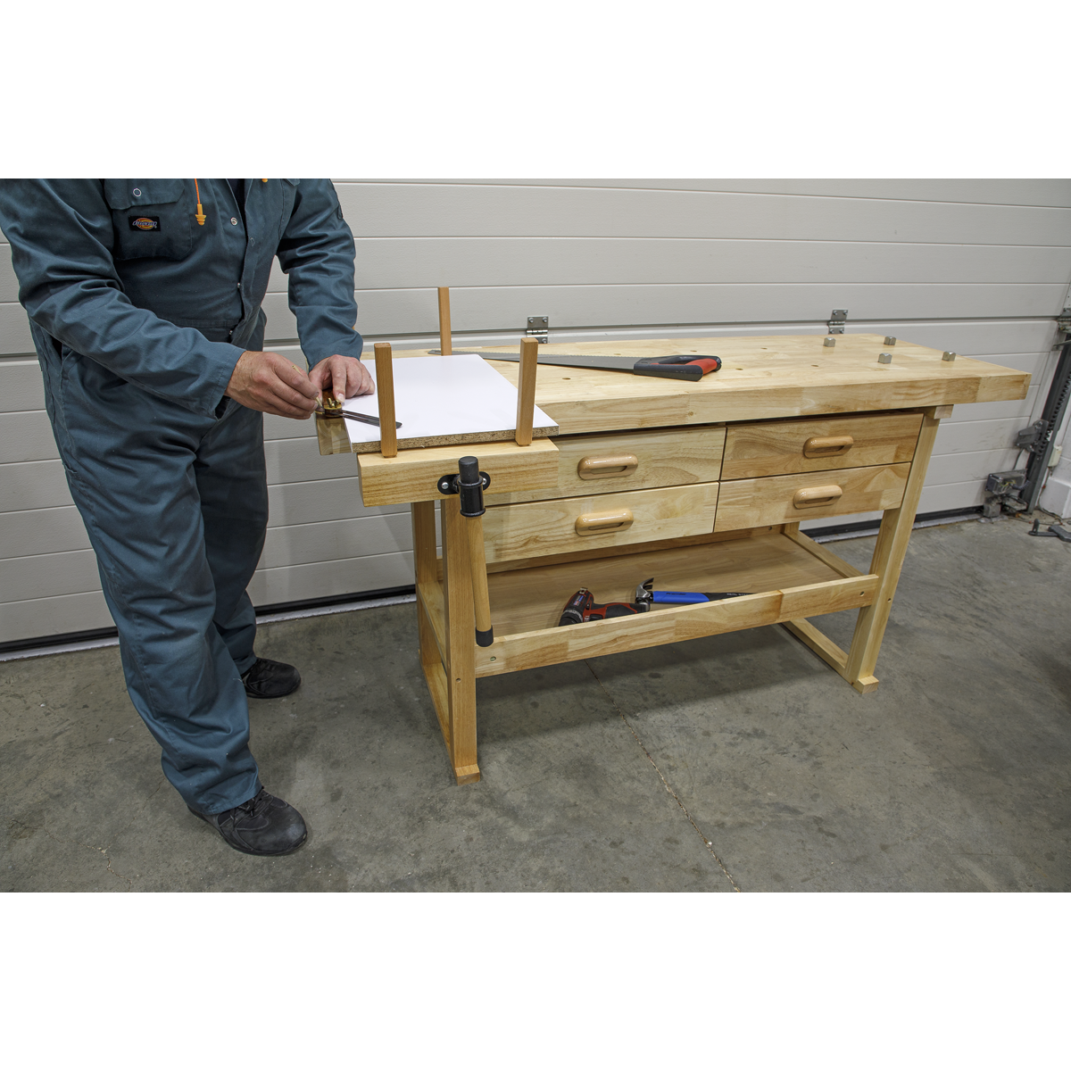 Woodworking Bench with 4 Drawers AP1640