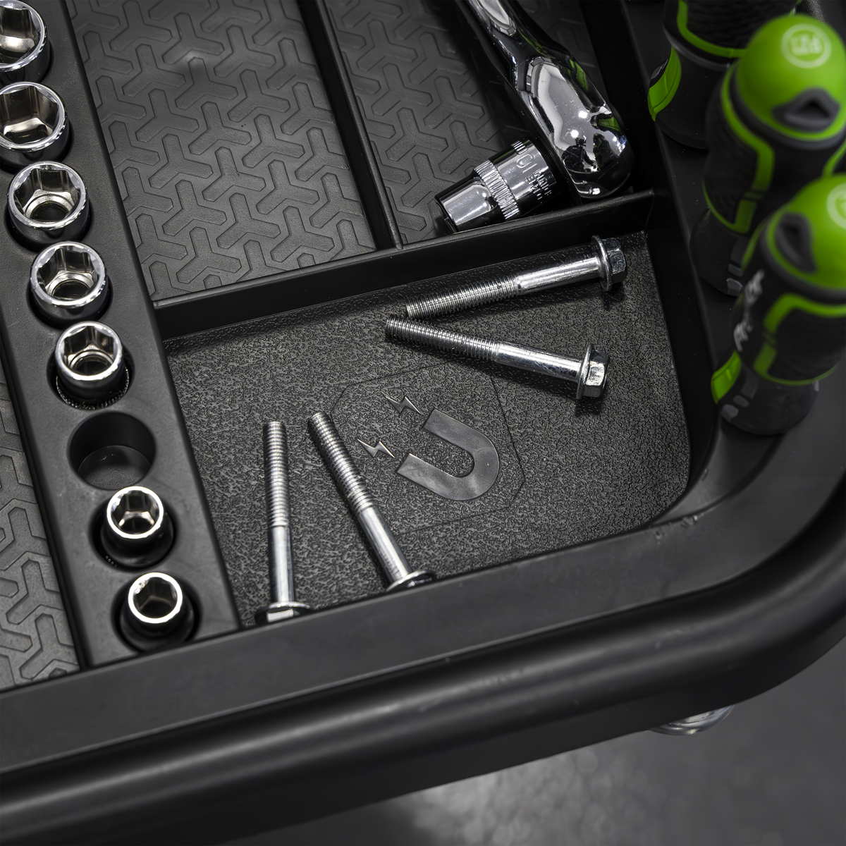 Adjustable-Height Mobile Workstation with Removable Top Tray AP201