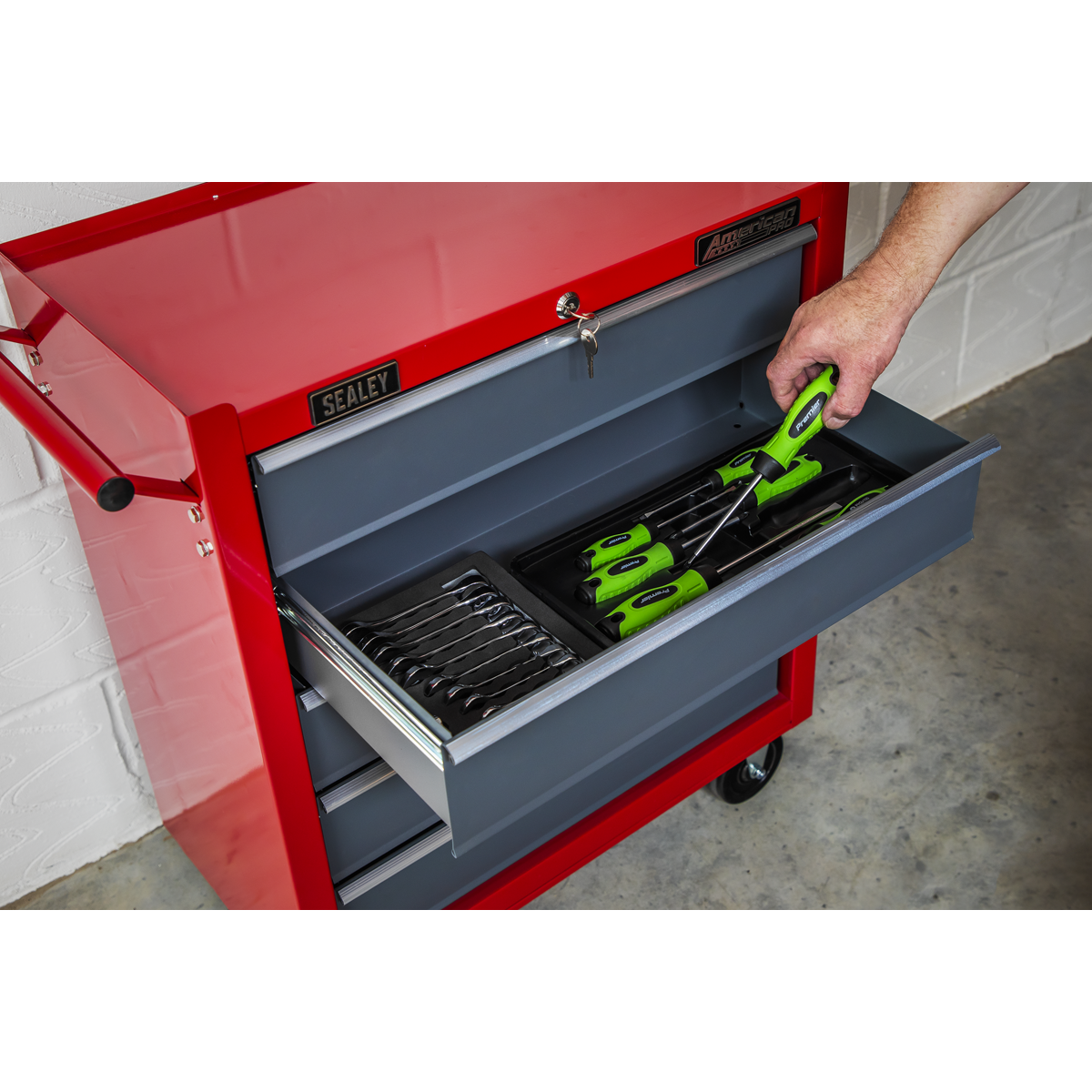 Rollcab 5 Drawer - Red/Grey AP22505BB