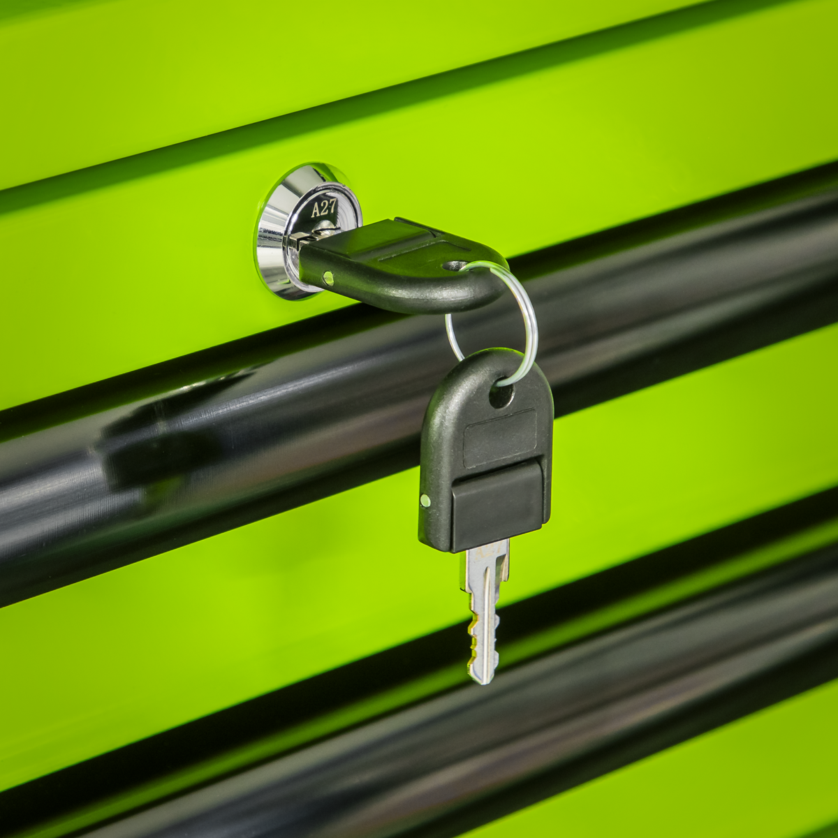 Mid-Box Tool Chest 2 Drawer - Green/Black AP26029THV