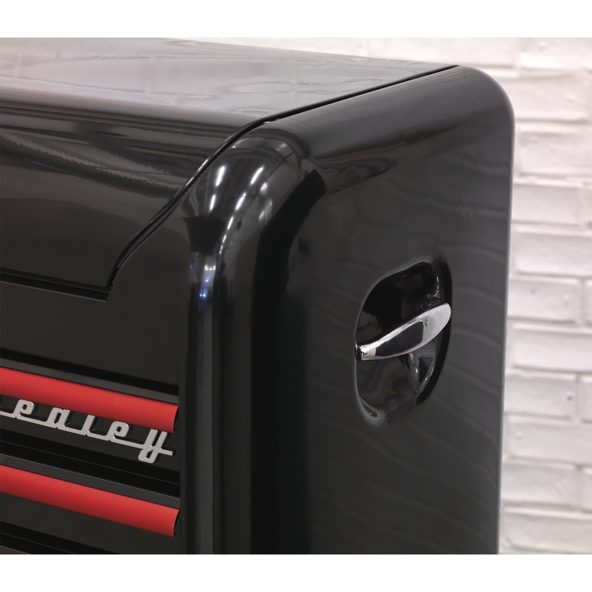 Retro Style Topchest 4 Drawer - Black with Red Anodised Drawer Pulls AP28104BR